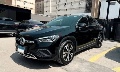 Mercedes-Benz GLA 200 2023