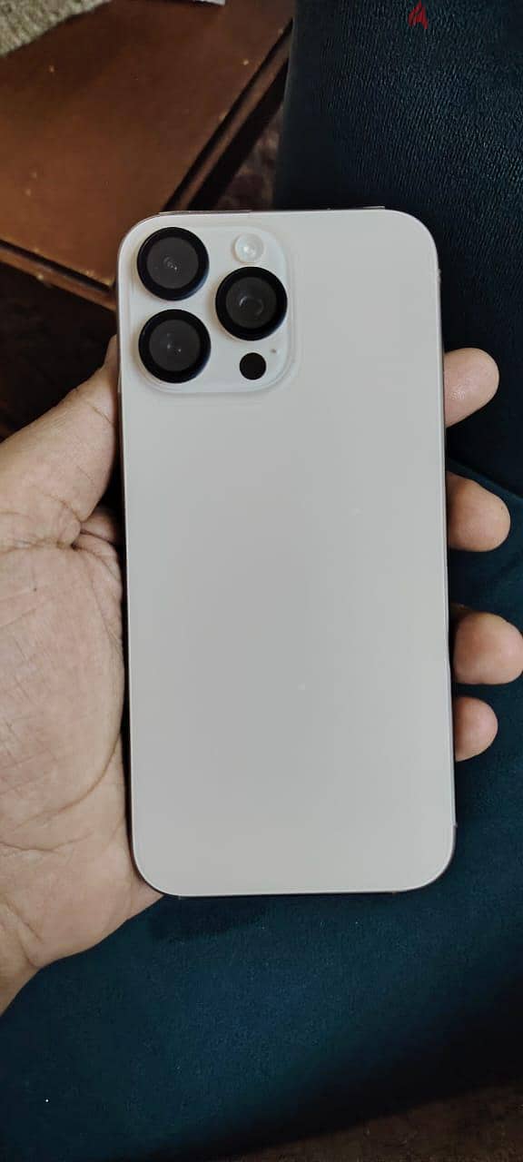 Apple - iPhone 16 Pro Max 1