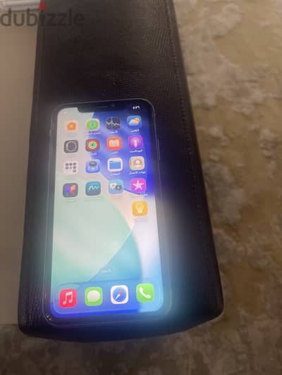 Apple - iPhone 11