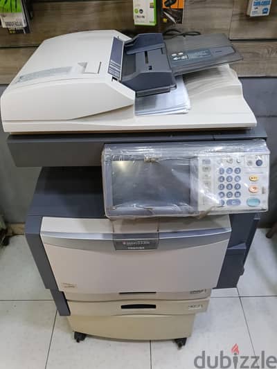 للبيع ماكينه تصوير توشيبا C2330