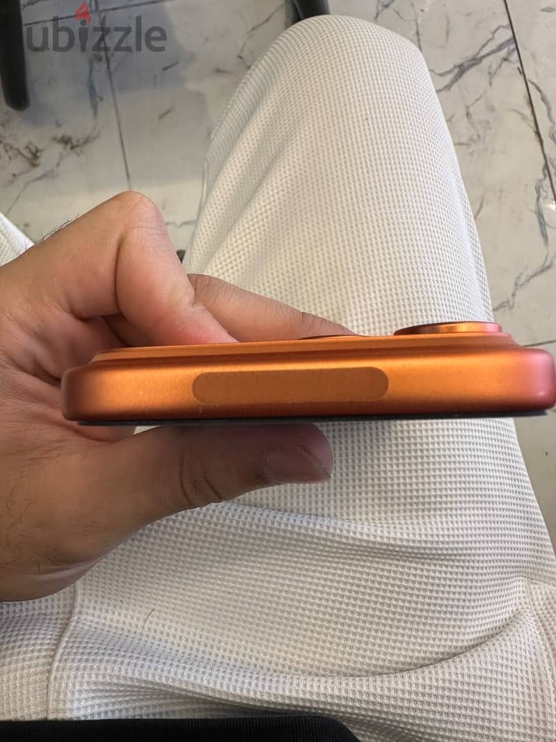Apple - iPhone 17 Pro Max 2