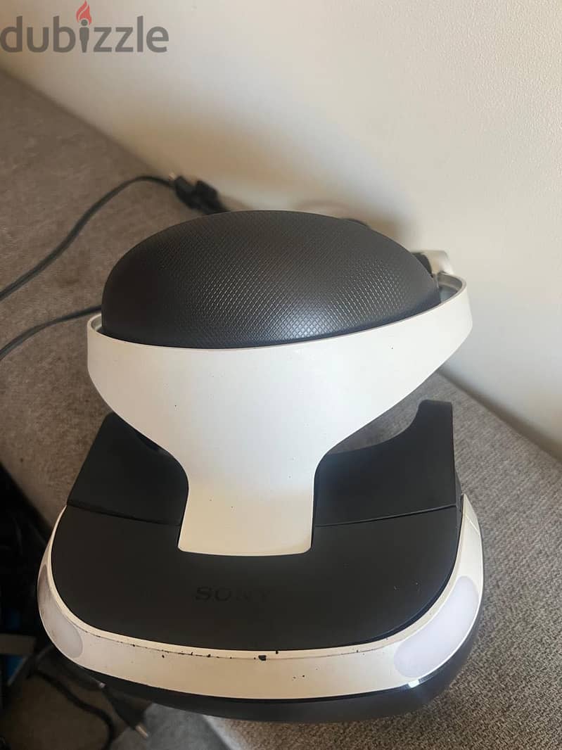 Ps 4 VR with camera and all accessories 1