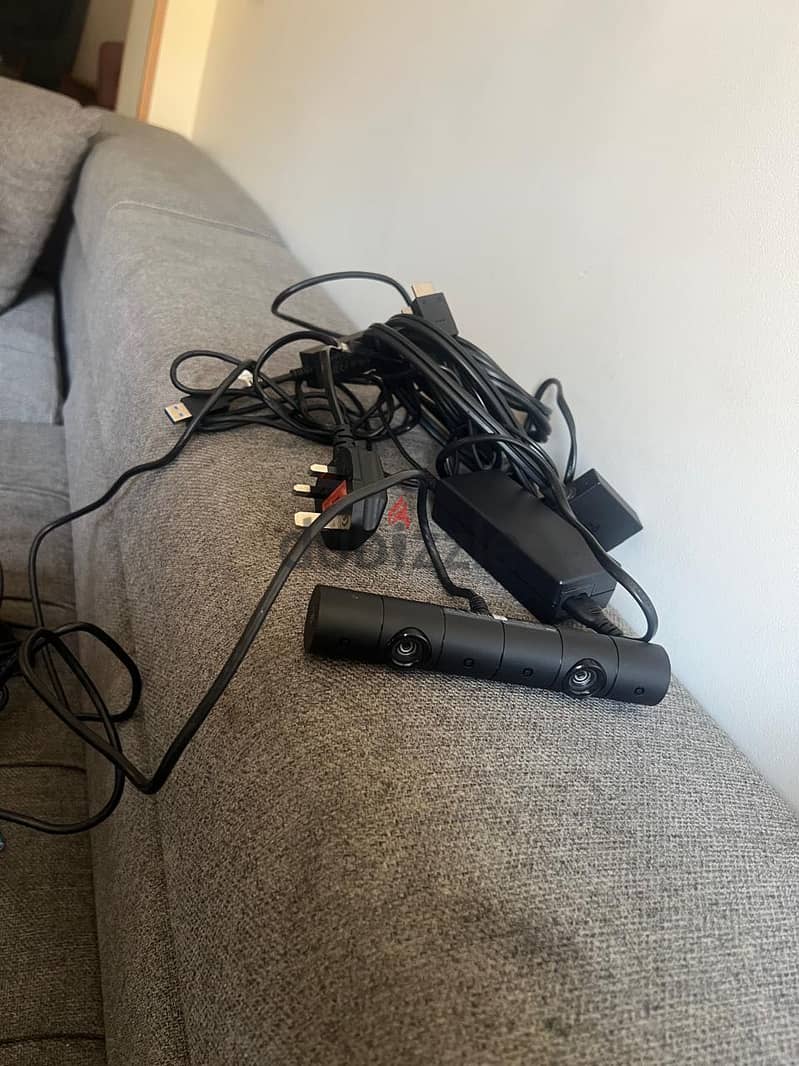 Ps 4 VR with camera and all accessories 2
