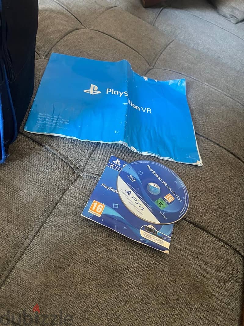 Ps 4 VR with camera and all accessories 7