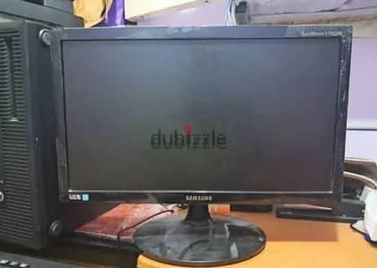 شاشة كمبيوتر استعمال بحالة جيدة