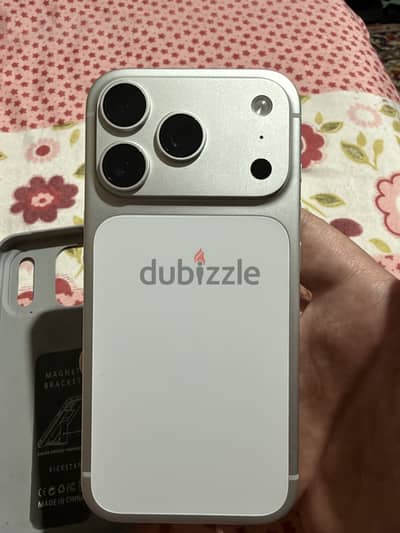 iPhone 17 Pro - Like New (100% Battery)