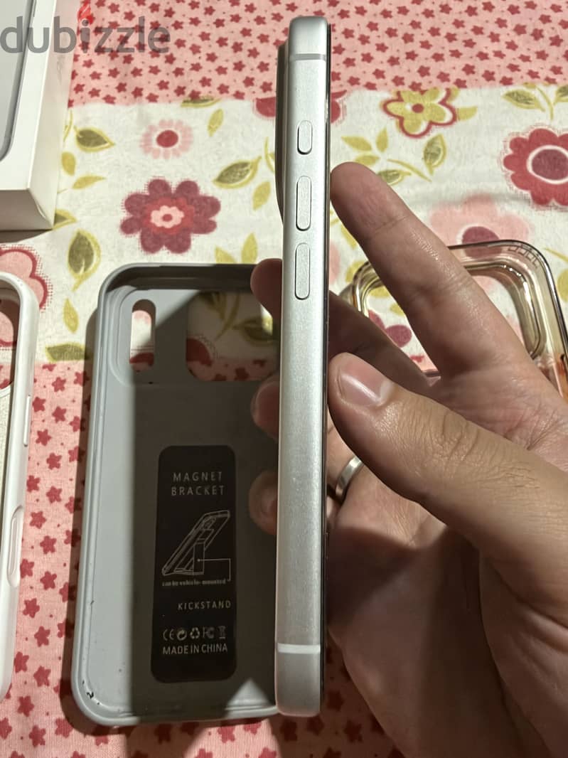 iPhone 17 Pro - Like New (100% Battery) 1