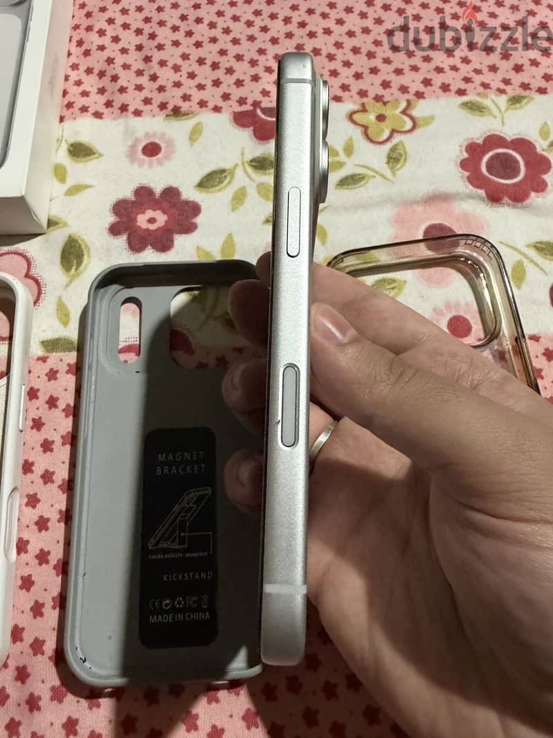 iPhone 17 Pro - Like New (100% Battery) 2