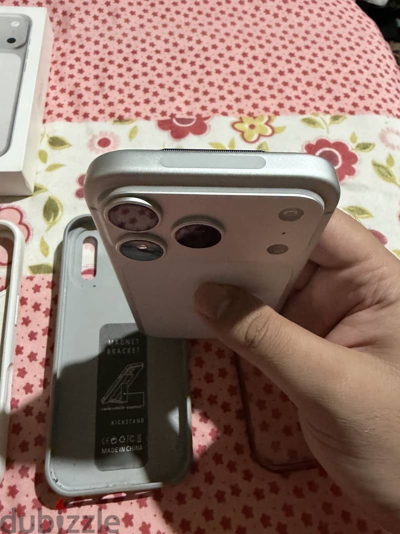 iPhone 17 Pro - Like New (100% Battery) 3