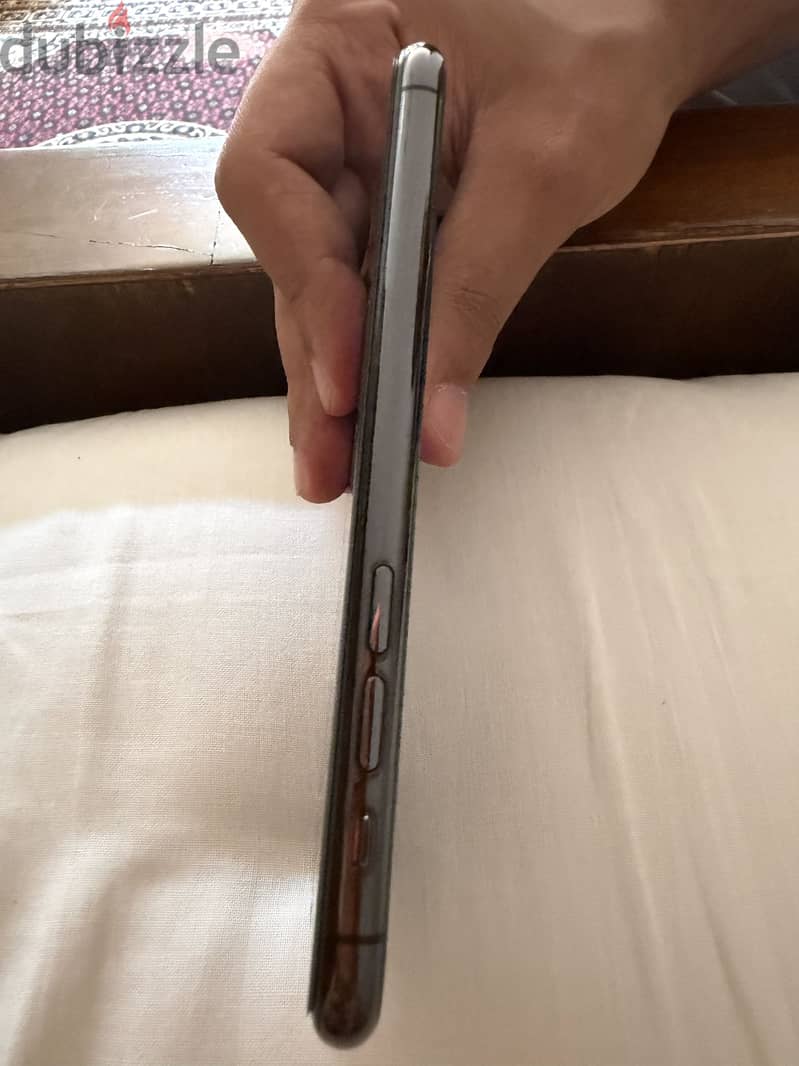 Apple - iPhone 11 Pro 3