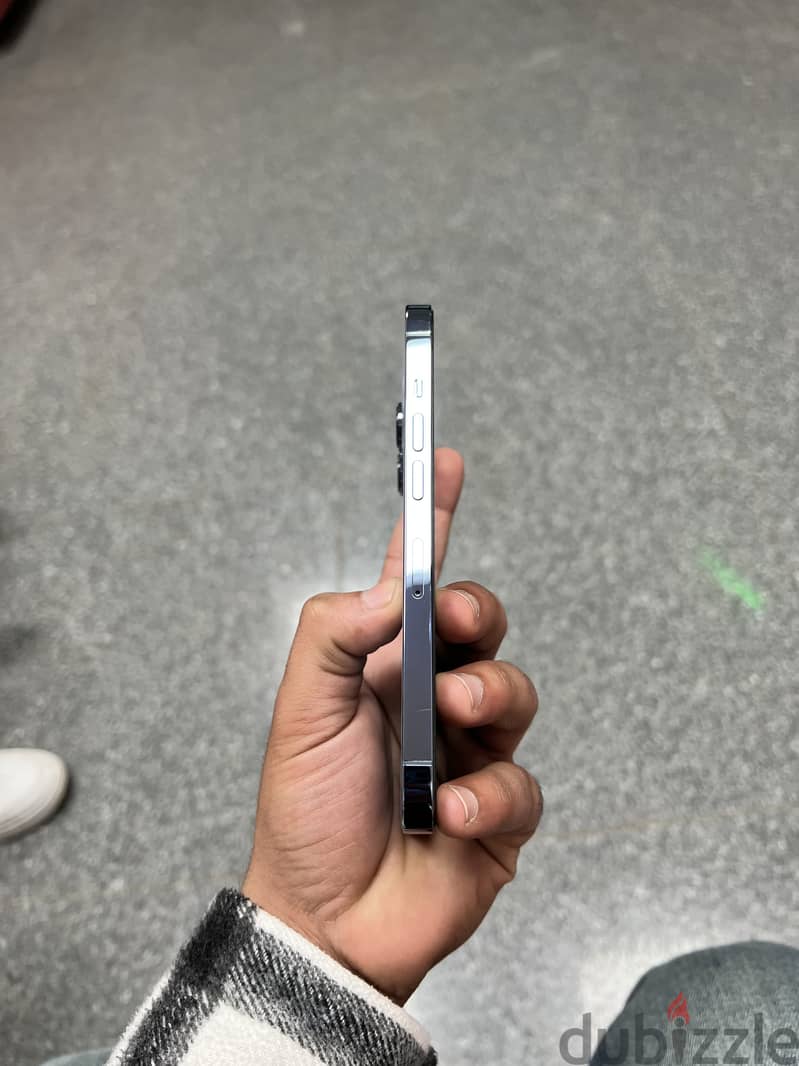 iPhone 13 pro 2