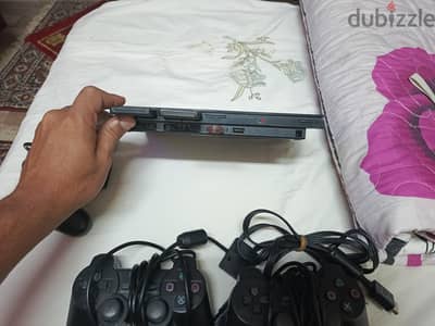جهاز بلايستشن ٢ سليم مهكر حالة جيدة جدا
