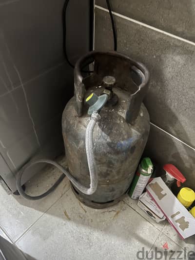 انبوبة بالخرطوم و المنظم