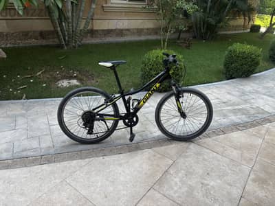 Giant Bike “24 with Bike Computer and Accessories