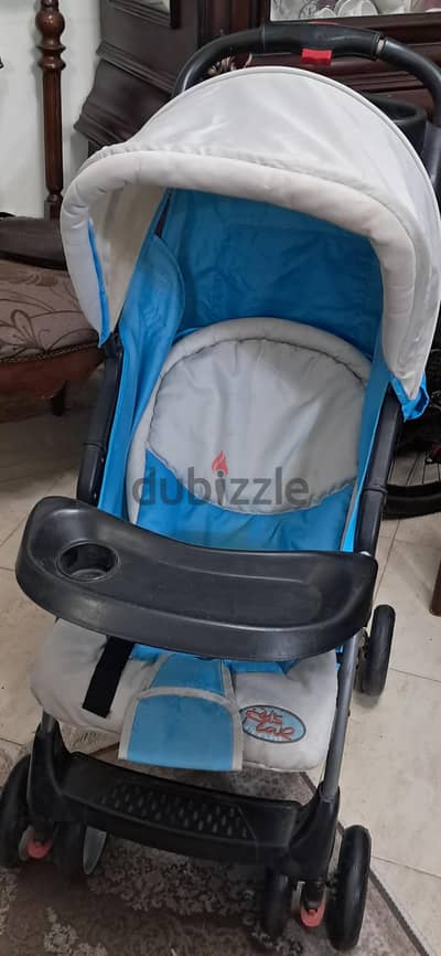 عربة اطفال للبيع