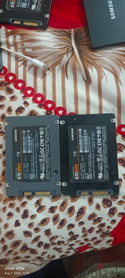 Samsung  870 evo ssd 1 tb 100% health