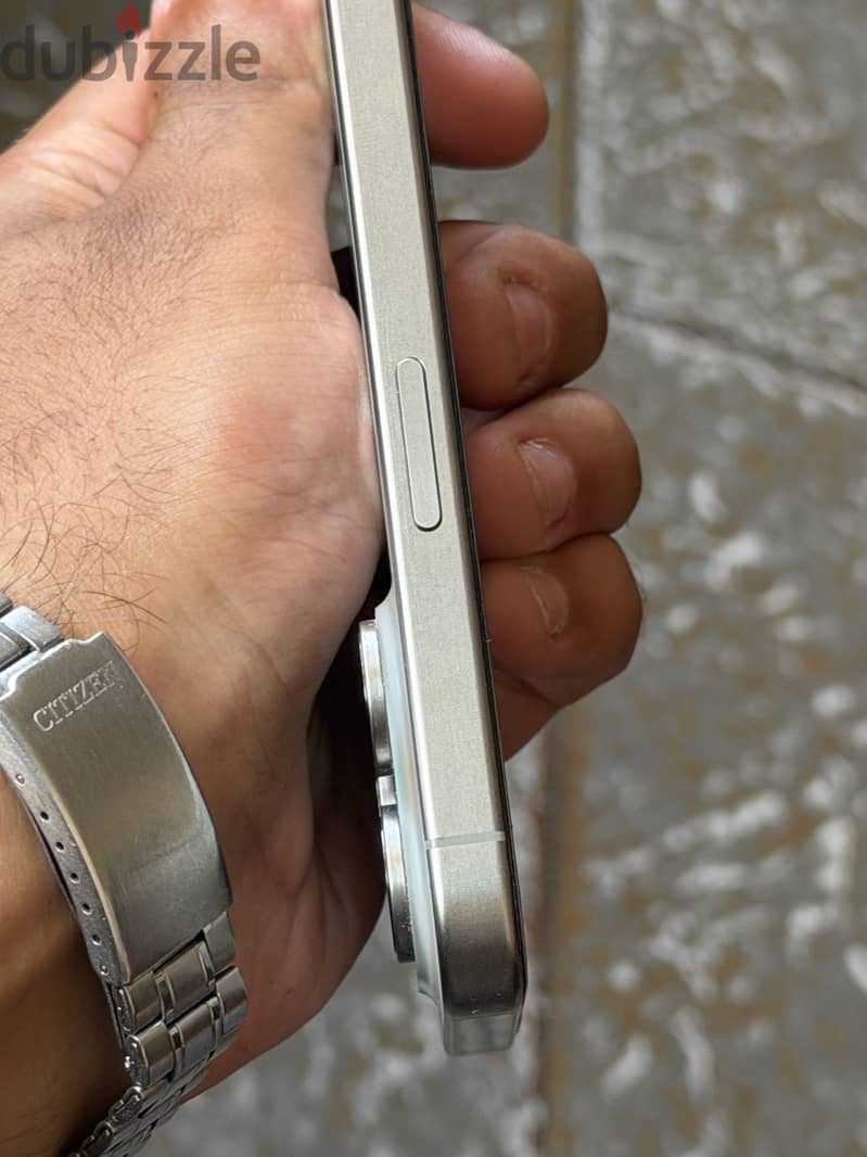 Apple - iPhone 15 Pro Max 4