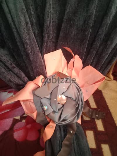 ستاره ستارة 2 قطعه قطيفه جاهزه بنصف التمن 400ج لون جراي