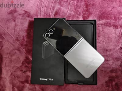 Samsung Z Flip 6 256/12 كسر زيرو بكل مشتملاته معفي ضريبه معفي ضريبه