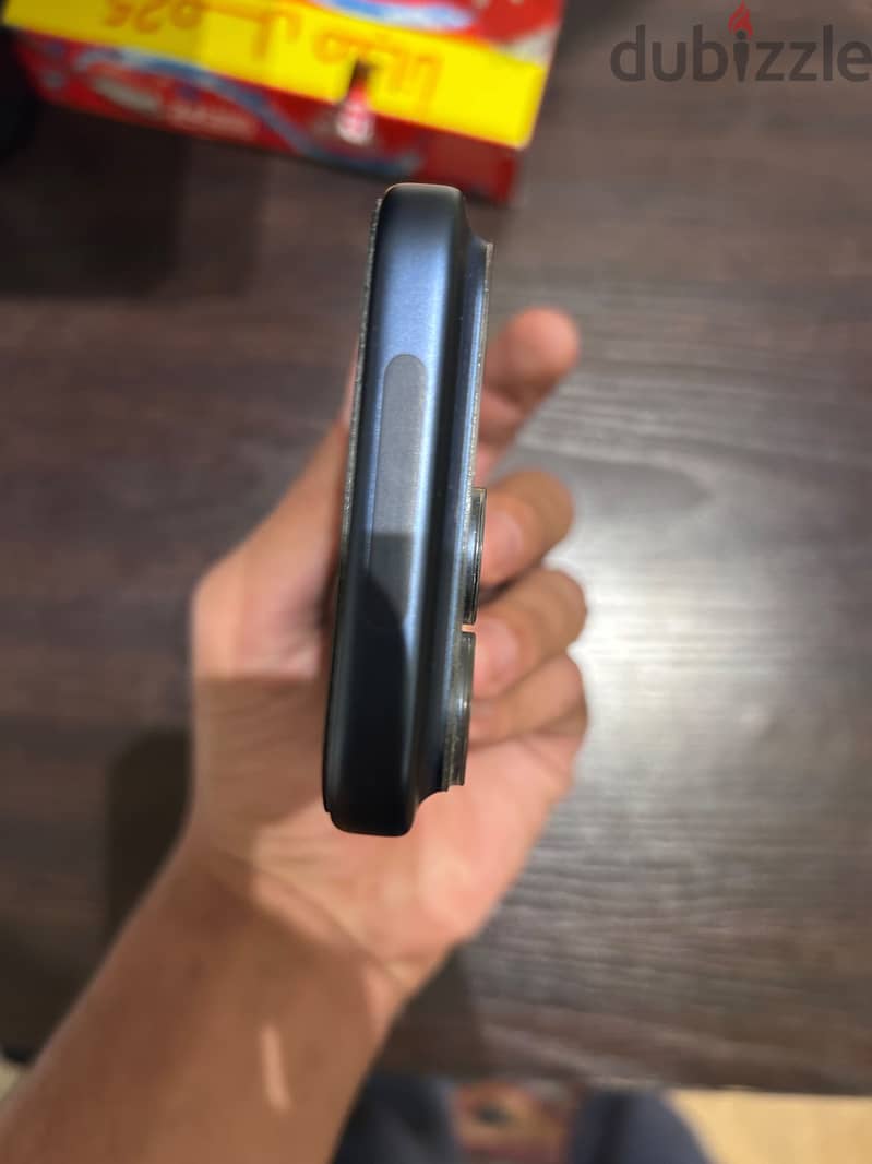 Apple - iPhone 17 Pro 1