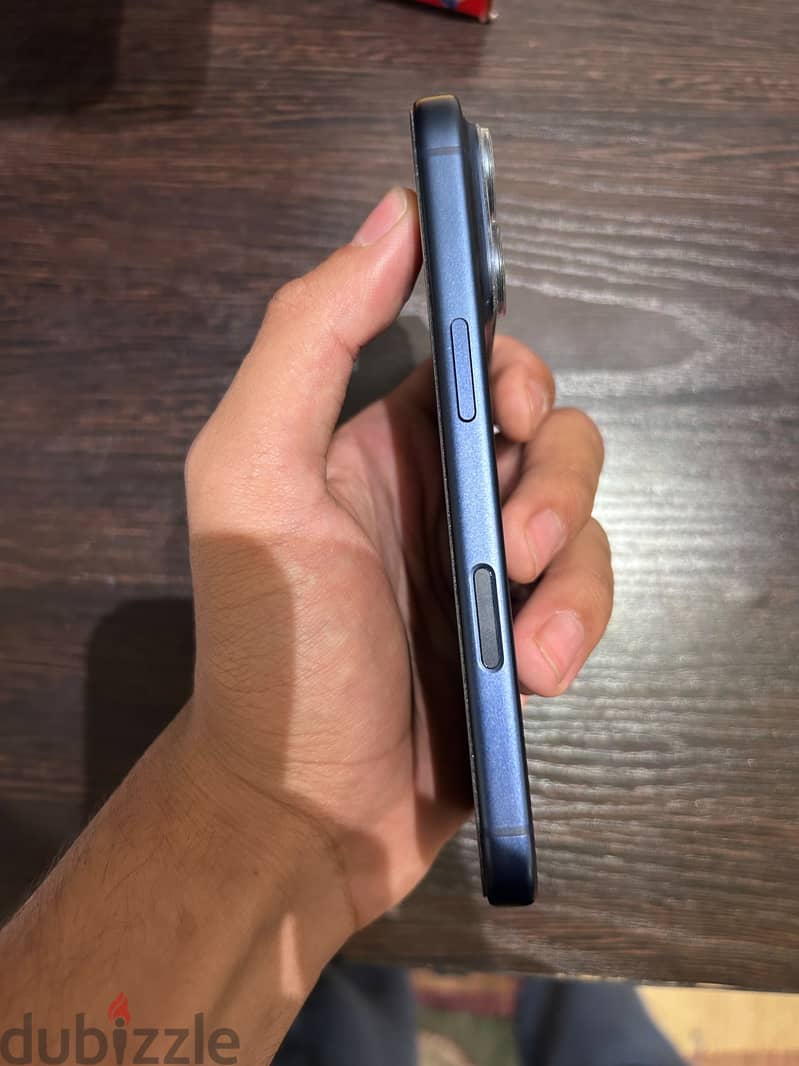 Apple - iPhone 17 Pro 3