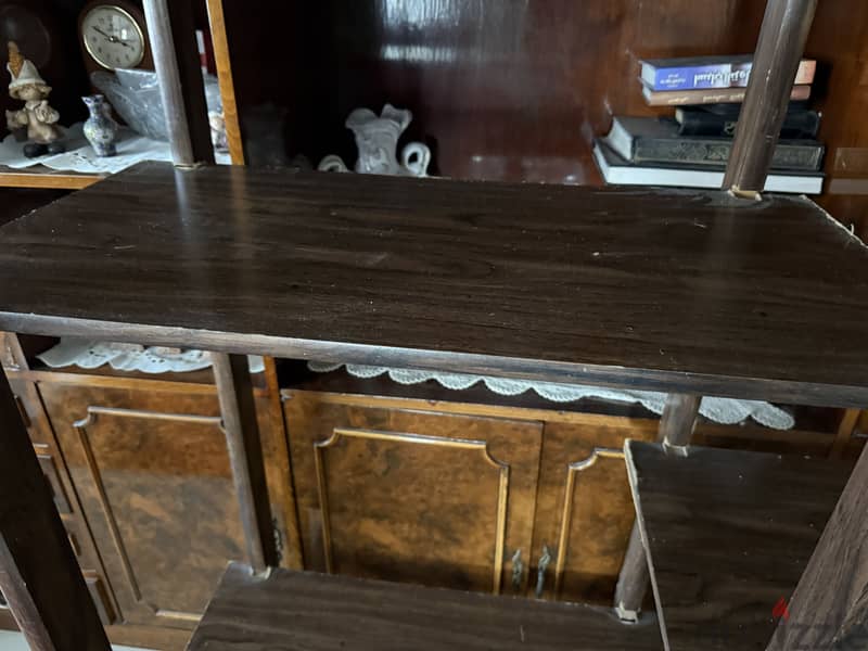 Wooden shelves 1