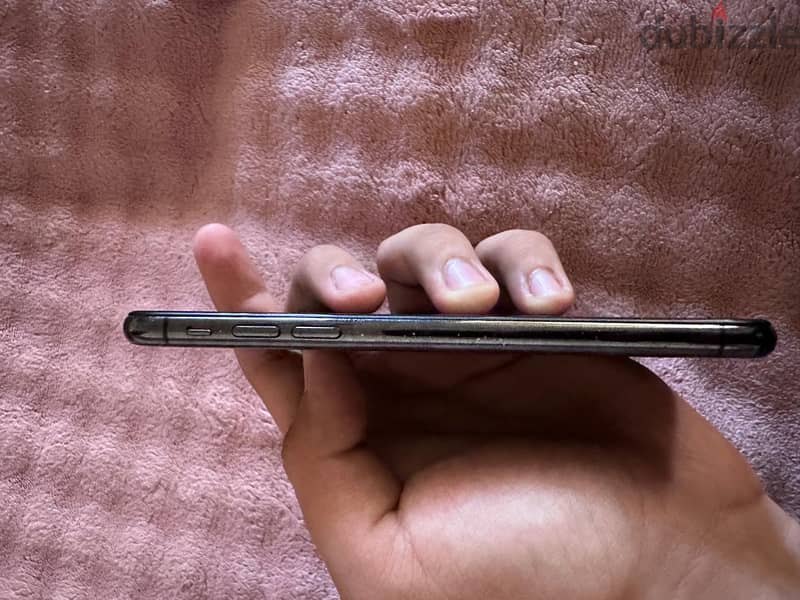Apple - iPhone XS 5