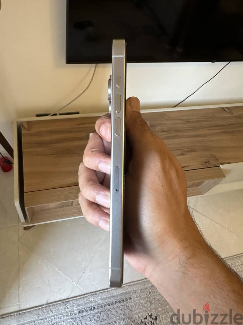 Apple - iPhone 15 Pro Max 8