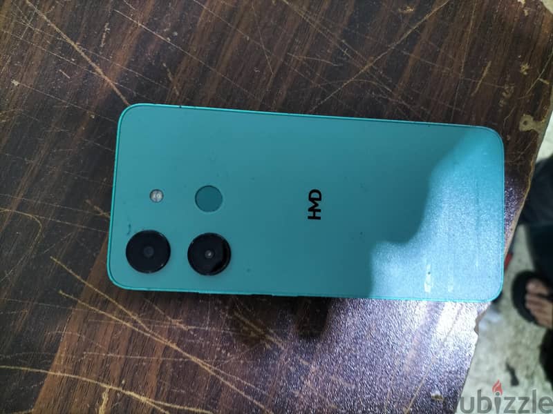 HMD Aura 2