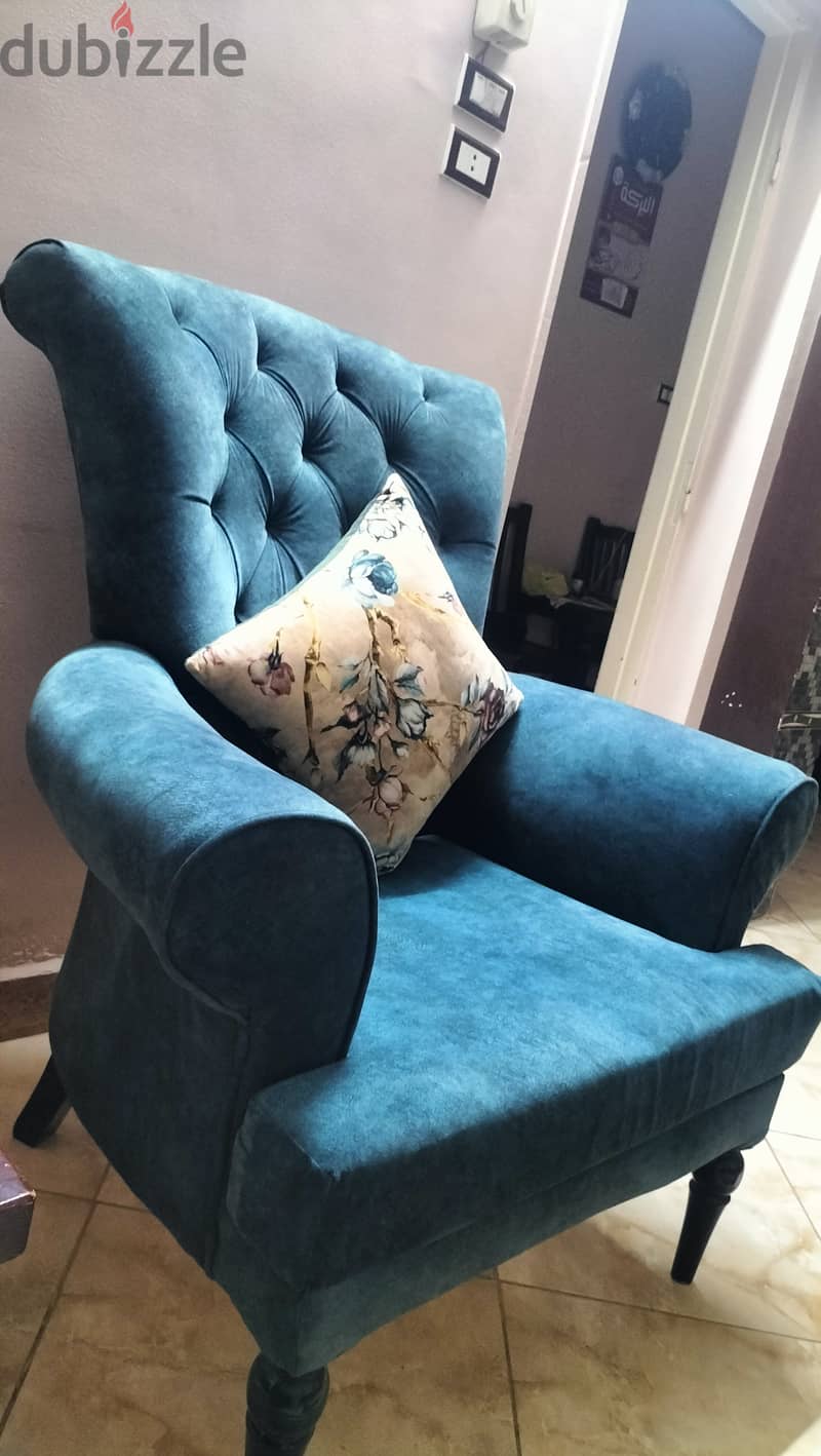 2 Accent chairs 1