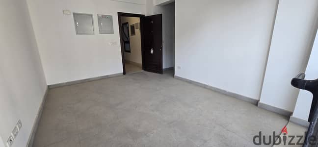 استوديو أول سكن للإيجار قانون جديد في B8 من أرقى المراحل في مدينتي.