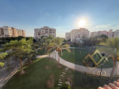 للبيع في مدينتي شقة 245م B1 فيو وااااايد جاردن دور مميز بلوكيشن ممتاز Open air mall,  Central Park,  خطوات من المسجد و الماركت و الخدمات في مدينتي القاهرة الجديدة