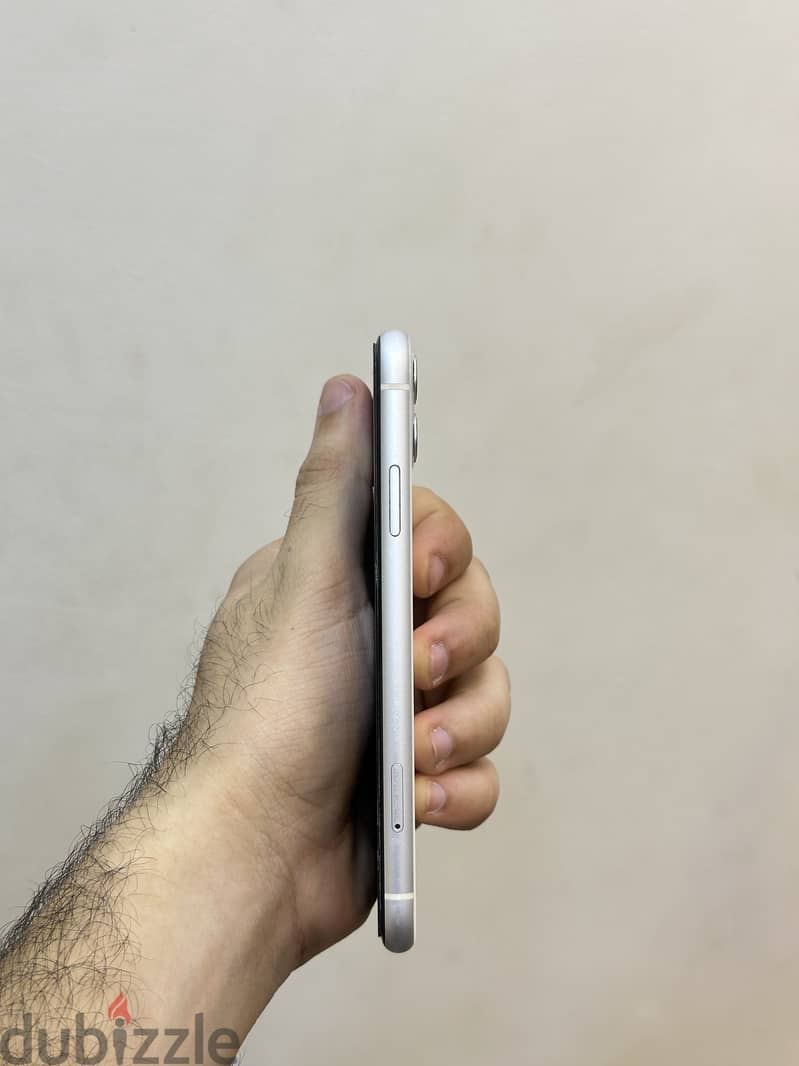 Apple - iPhone 11 2
