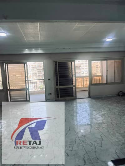 Administrative rental apartment with an area of 300 square meters, Makram Obaid, Nasr City