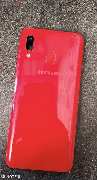Samsung A20