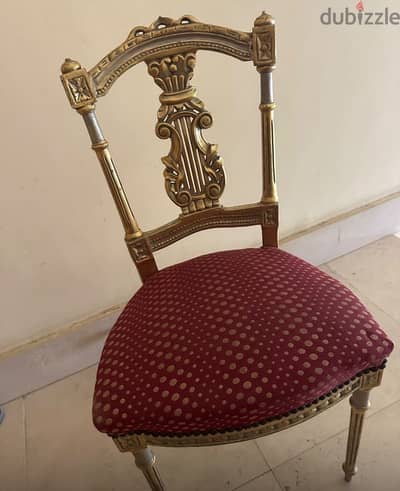 كرسي حجم صغير