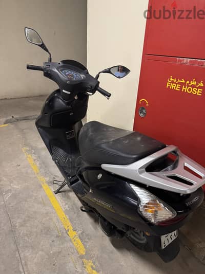 Honda elite scooter هوندا ايليت عداد ٨ آلاف
