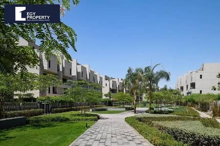Townhouse Villa For Sale Fully Finished Ready To Move and Installments Till 2033 In Al Burouj - El Sherouk