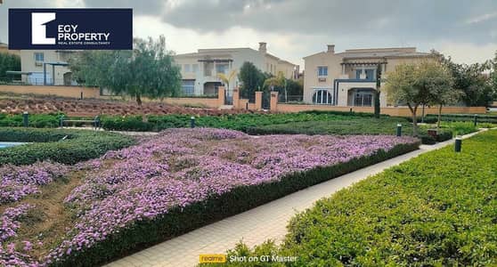 Twin house villa for sale in mivida new Cairo ready to move with prime location