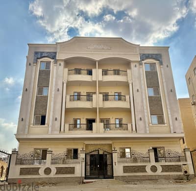 فرصة مميزة بالأندلس، شقة ١٧٥م² بقرب الجامعة الأمريكية