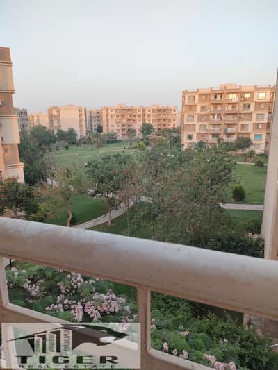 For rent in my city, a 131 m² apartment with a garden view next to the Thawth Park and the medical center