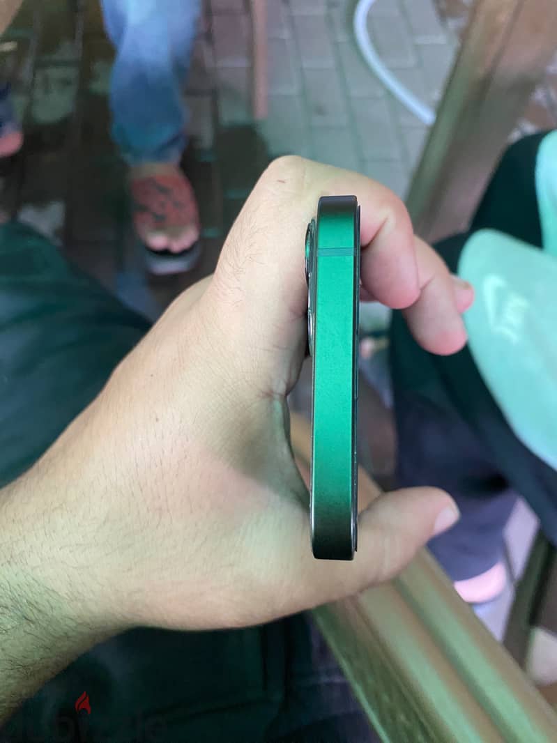 Apple - iPhone 13 2