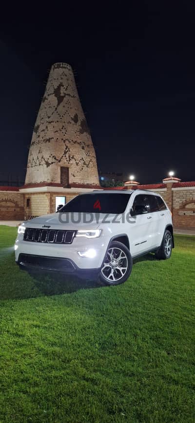 Jeep Grand Cherokee 2019 جيب جراند شيروكى فبريكا بالكامل
