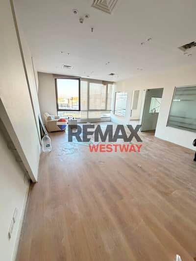 مكتب للايجار متشطب بالتكيفيات علي المحور 220 م اركان بلازا الشيخ زايد  Office for rent, finished with air conditioning, on the axis, 220 sqm, Arkan Pl
