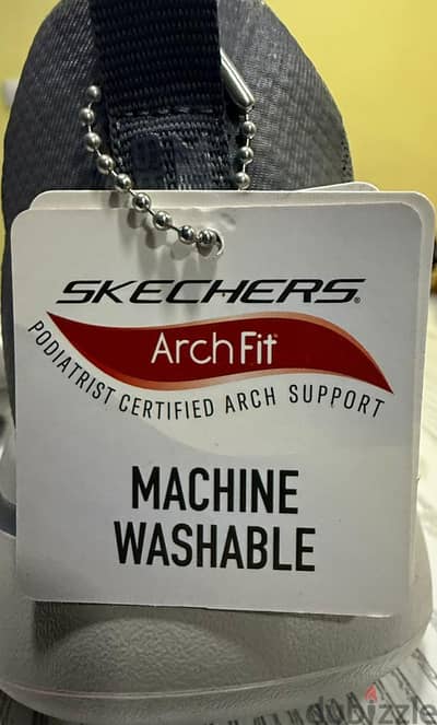 skechers