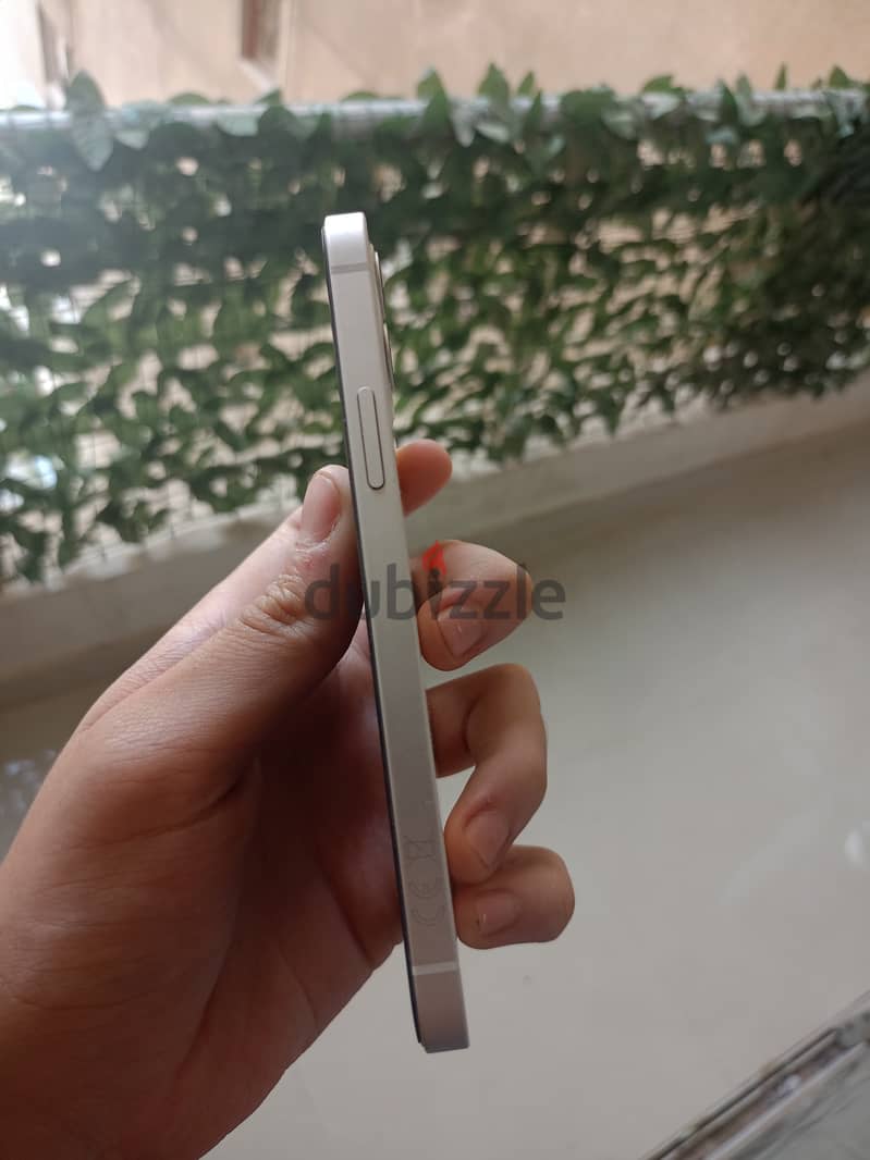 Apple - iPhone 12 6