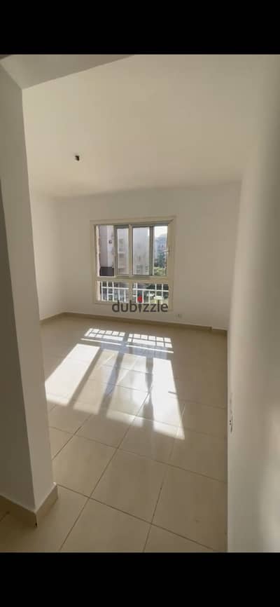 A great deal on a 165 sq m apartment for rent in Madinaty, consisting of 3 bedrooms and 3 bathrooms with a wide garden view.