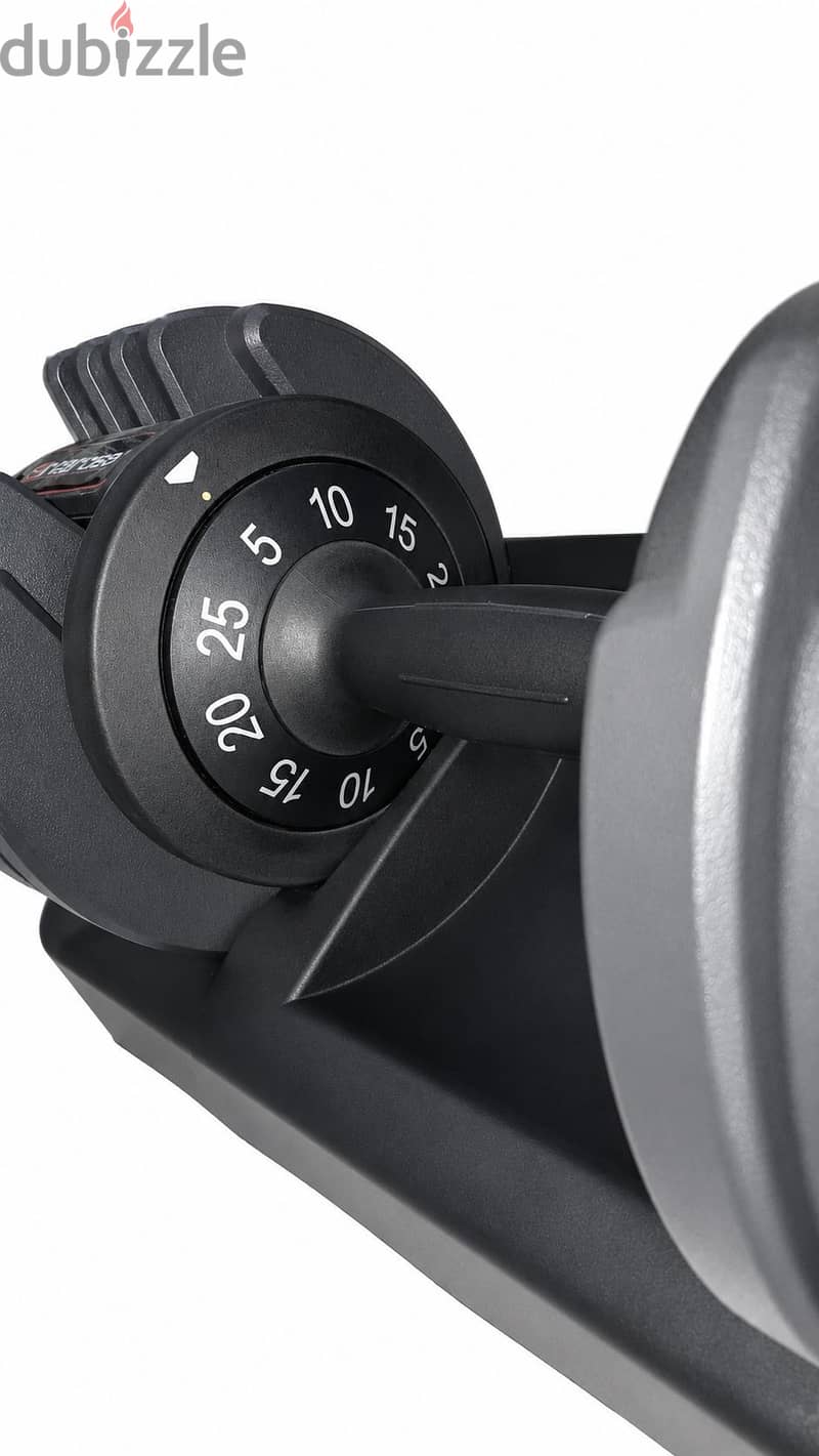 Adjustable dumbbell 4