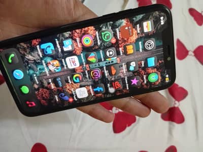 ايفون XR. 64GB