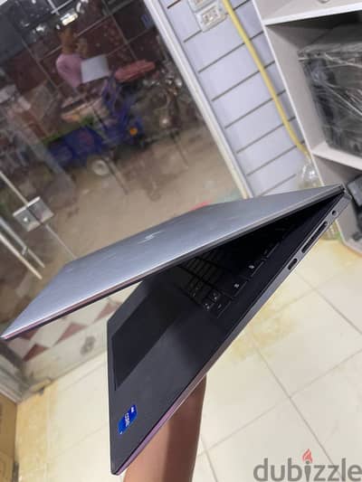 Dell precision 5560